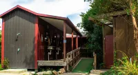 The Barn Cabins & Camp فنادق في 