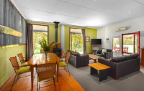 Valley Farm Vineyard Cottages