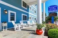 Commander Beach House Hotel