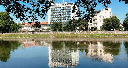 Hotel Magnólia Отели в г. Пьештяны