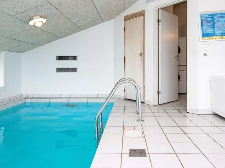 10 Person Holiday Home in Ebeltoft by Traum