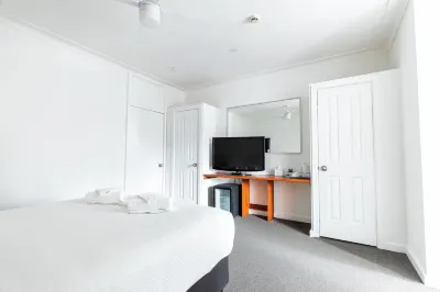Unanderra Hotel Hotels in Figtree