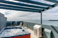 Malibu Apartments
