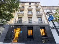 Hostal Ballesta Hotels near Sol Metro Station