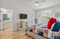 Relaxing Pool and Barbecue Area - Charming Island Oasis