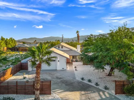 Stunning Heated Pool and Unique Confession Room - Charming Desert Oasis