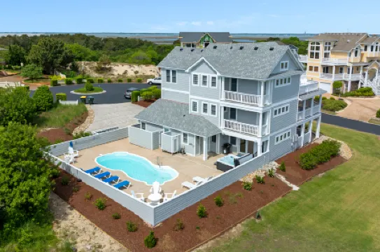 Stunning Ocean and Golf Course Views with Private Pool - Exquisite Retreat