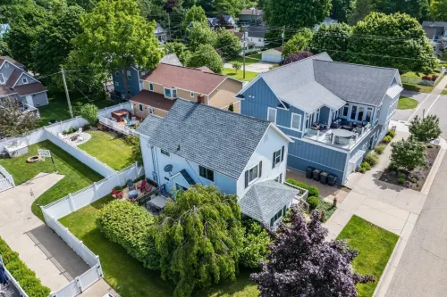 Charming Lakeside Escape with Spacious Outdoor Oasis - Inviting Retreat Các khách sạn ở South Haven