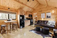Secluded Chalet - Hot Tub, Deck, Private Lake Hotels in Monroe County