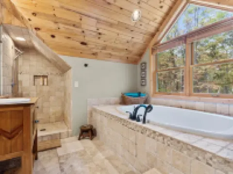 Direct Lake Access and Outdoor Fire Pit - Charming Secluded Oasis Hotels in Crosslake