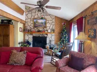 Mountain Views and Cozy Outdoor Spaces - Charming Cabin Retreat