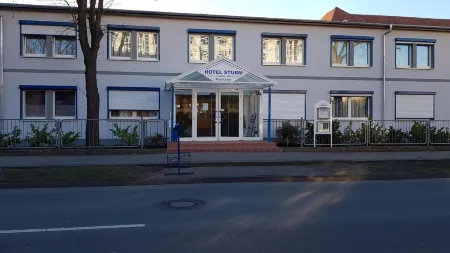Hotel Sturm Отели в г. Тангермюнде