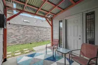 Adorable 2/2 Home-Patio, Games, Spa Vibes!  Weekend getaways or work stays