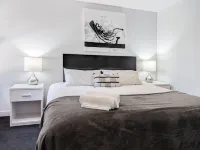 Apartments on Chapman Hotels in Parkville