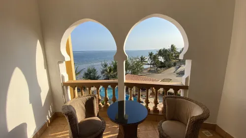 Lux Suites Eden Seafront Apartments - 3-Sterne