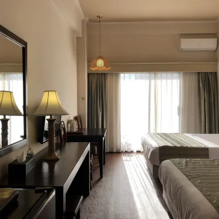 Holiday Saipan Hotel