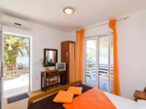 Apartments Matana Chano Hotels in Polace