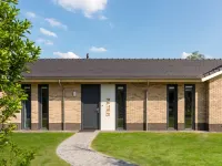 Atmospheric Bungalow Near the Veluwe Hoteles en Putten