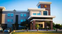 La Quinta Inn & Suites by Wyndham Karnes City - Kenedy - Kuntosalit