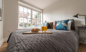Hampden Apartments - the Diana