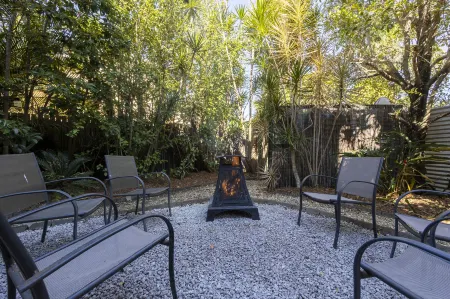 Beachhouse Bed and Breakfast Отели в г. Клонтарф