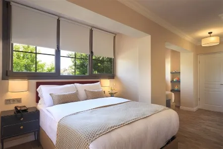 Nil Boutique Hotel Отели в г. Foca Mahallesi