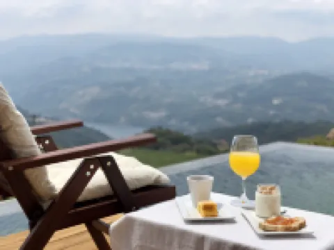 Bhdouro Hotels in Baiao