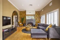 Clifton Yolo Spaces - Clifton Boutique Apartments Hotels in 