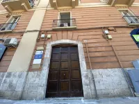 CconfortHotels R&B Central Rooms โรงแรมใกล้Port of Bari