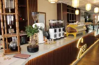 Al Salam Grand Hotel & Resort Hôtels à : Al Buraimi