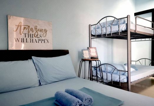 커넥팅 플라이트 호스텔 객실 구조