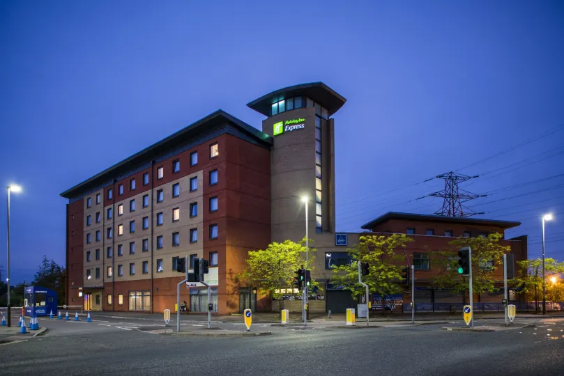 Holiday Inn Express 萊斯特 - 步行者體育場