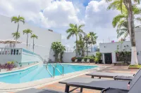 Hotel Faranda Express Puerta Del Sol Barranquilla, A Member of Radisson Individuals - Pools