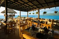 Luna Sea Inn Hotels in Petersville