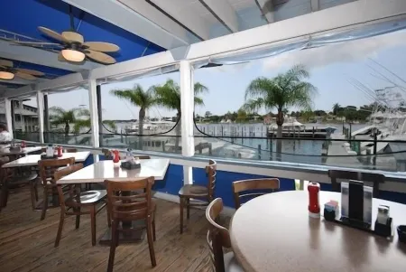 Pirate's Cove Resort and Marina - Stuart