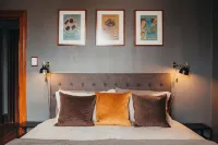 William Arnott Boutique Accommodation Hotels in Морпет