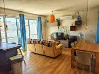 Modern 3 bedroom penthouse with Rooftop views