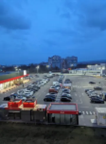 迷人的基希訥烏公寓帶燃氣供暖和熱水浴缸