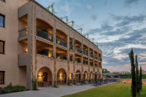 SOWELL HOTELS Les Chevaliers - 4-Star