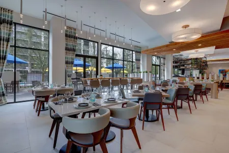 Hilton Garden Inn Anaheim Resort Отели рядом со станцией Анахайм Риджинал Транспортейшен Интермодал Сентер