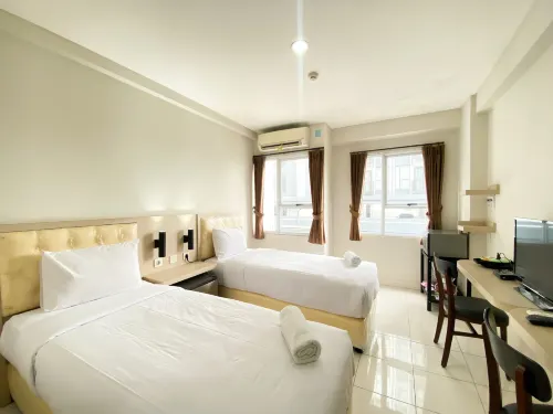 Comfort and Homey Studio Room (No Kitchen) Elvis Tower Apartment - 2-Star