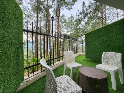 Hotel Bliss Hotels in Kasauli