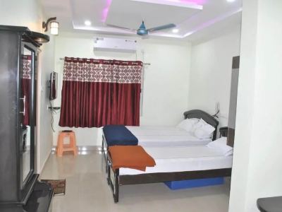 Iroomz Hotel Sagar Grand