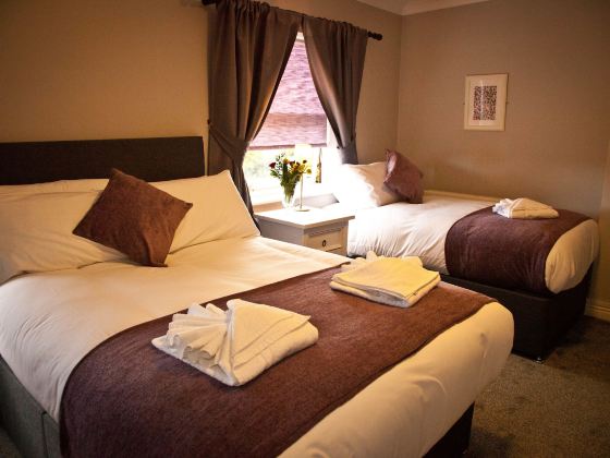 Rowton Poplars Hotel