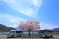 富士河口湖溫泉新世紀飯店 - 停車場