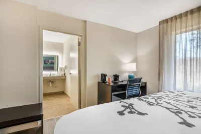 Sleep Inn & Suites Hotels near George Washington University