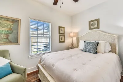 Sandy Feet Retreat by Book That Condo Hotels in Laguna Beach