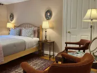 Surfside Inn Hotels in Hubbards