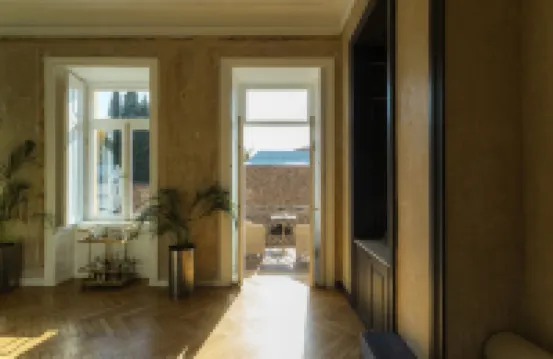 Unfound Door – Design Hotel