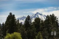 Ski Inn Taphouse Hotel Hotels in Sisters